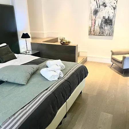 Athena Luxury Couette-café 4*