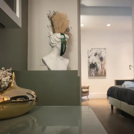 Athena Luxury לינה וארוחת בוקר רג'יו די קאלאבריה