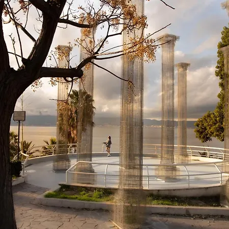 Bed and breakfast Athena Luxury 4*