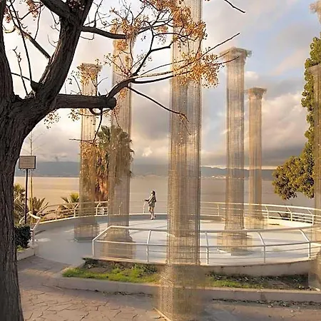 Athena Luxury Bed & Breakfast 4*