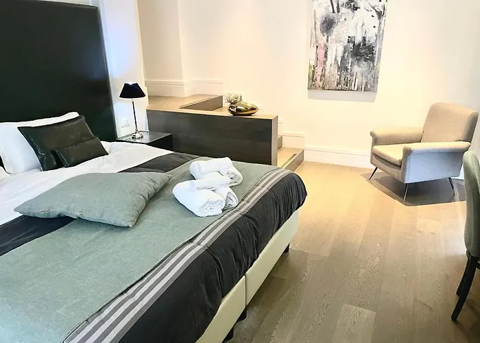 Athena Luxury Bed & Breakfast 4*